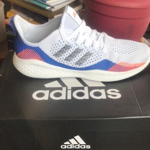 Brand new Adidas bounce fluid flow 2.0.